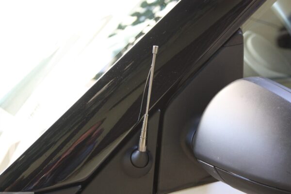 Smart car antenna in short version with design for smart fortwo 450 and 451 coupé and cabrio in finish nickel black