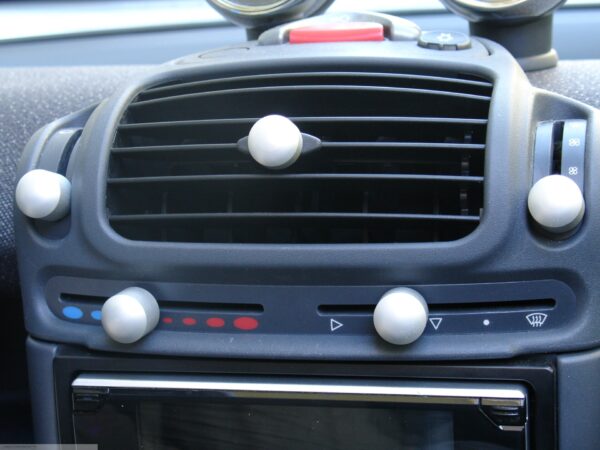 Heater Sliding Control knobs in aluminium of the centre console for Smart Fortwo 450